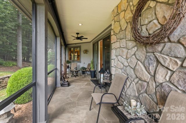6 Jasmine Lane, Brevard, NC 28712