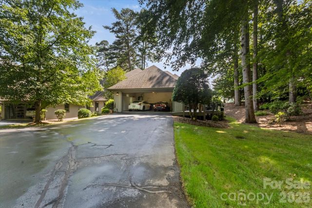 6 Jasmine Lane, Brevard, NC 28712