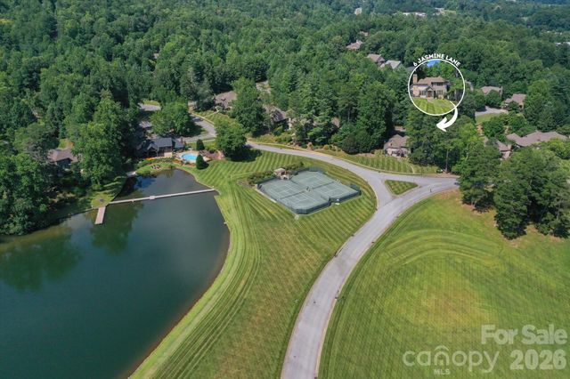 6 Jasmine Lane, Brevard, NC 28712
