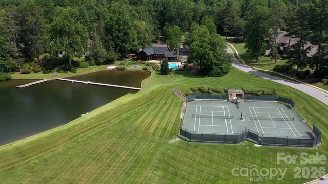 6 Jasmine Lane, Brevard, NC 28712
