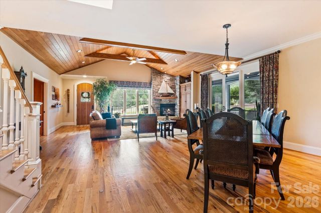 6 Jasmine Lane, Brevard, NC 28712