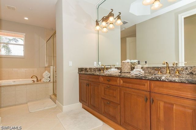 538 Avellino Isles CIR 9201, Naples, FL 34119