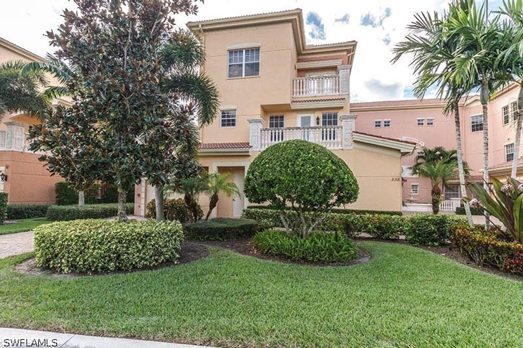 538 Avellino Isles CIR 9201, Naples, FL 34119