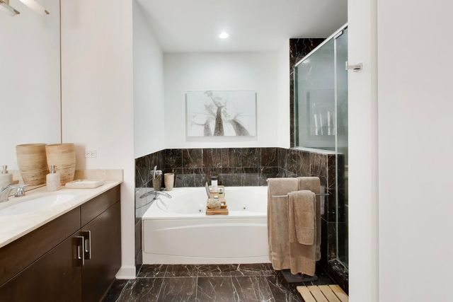 1211 S Prairie Avenue 3901, Chicago, IL 60605