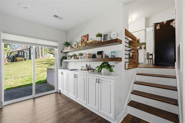 625 Cranberry Trail, Roswell, GA 30076