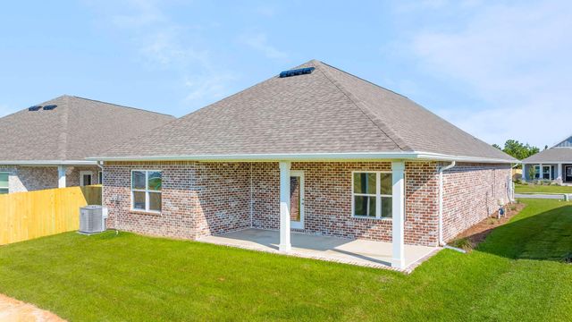 83 W Gray Owl Drive, Freeport, FL 32439