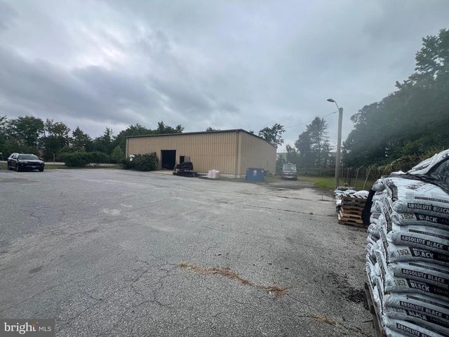 9005 WOODYARD RD, Clinton, MD 20735