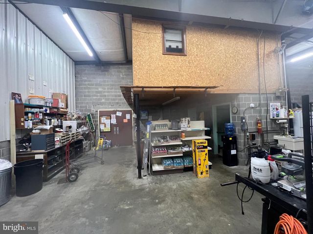 9005 WOODYARD RD, Clinton, MD 20735