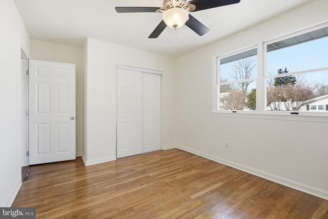 2213 RIVIERA LN, Wilmington, DE 19810