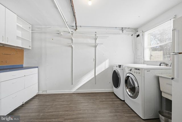 2213 RIVIERA LN, Wilmington, DE 19810