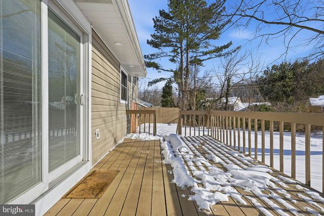 2213 RIVIERA LN, Wilmington, DE 19810