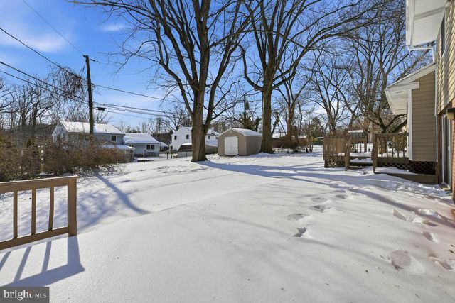 2213 RIVIERA LN, Wilmington, DE 19810