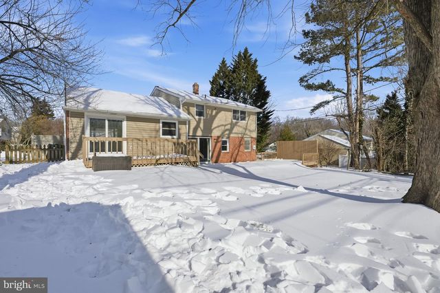 2213 RIVIERA LN, Wilmington, DE 19810