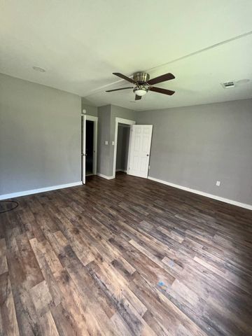 2550 EVERETT AVE, Memphis, TN 38112