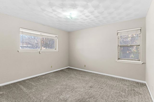 927 Poinsettia Drive, Lancaster, TX 75146