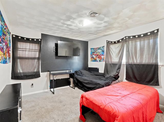 927 Poinsettia Drive, Lancaster, TX 75146