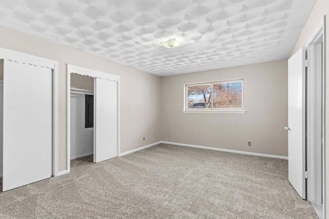927 Poinsettia Drive, Lancaster, TX 75146