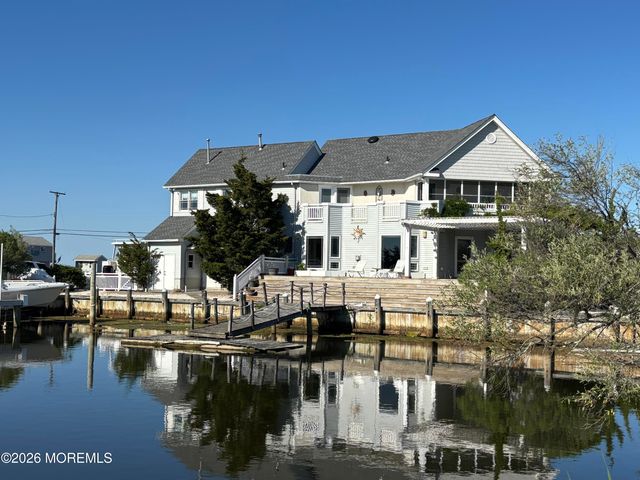 322 Bayshore Drive, Barnegat, NJ 08005