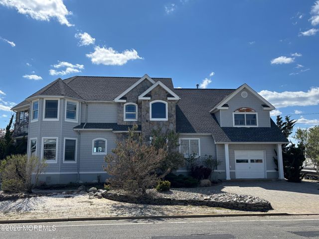 322 Bayshore Drive, Barnegat, NJ 08005
