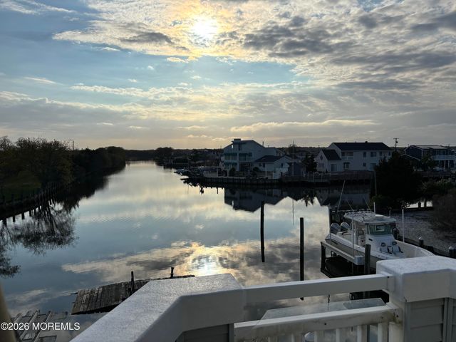322 Bayshore Drive, Barnegat, NJ 08005