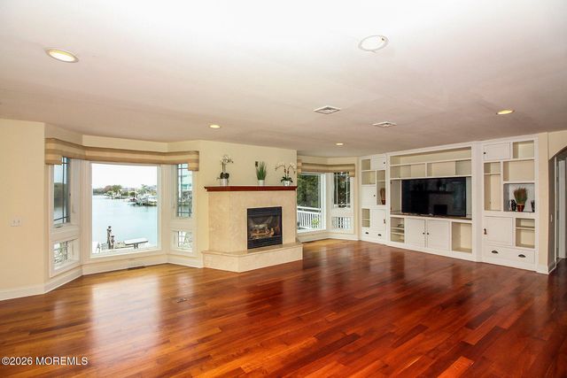 322 Bayshore Drive, Barnegat, NJ 08005
