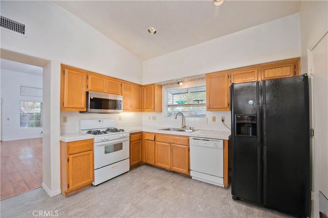 2464 Pleasant Grove Circle, Thousand Oaks, CA 91362