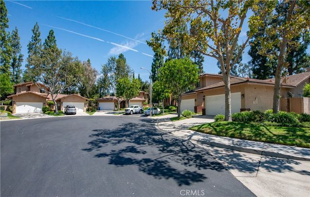 2464 Pleasant Grove Circle, Thousand Oaks, CA 91362