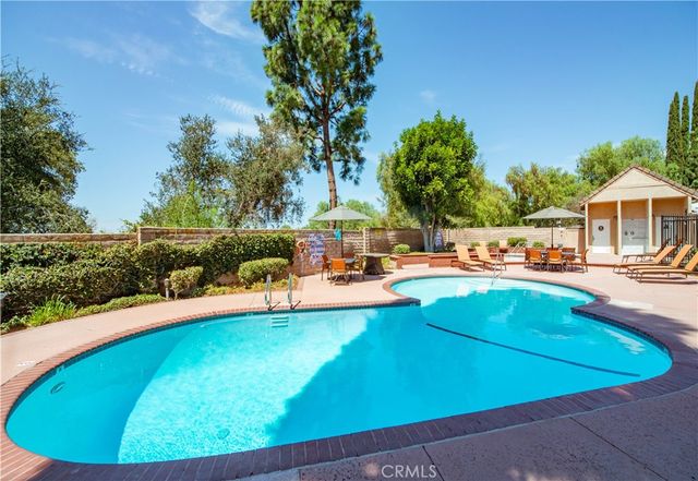 2464 Pleasant Grove Circle, Thousand Oaks, CA 91362