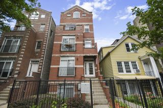 2840 N Damen Avenue 2, Chicago, IL 60618