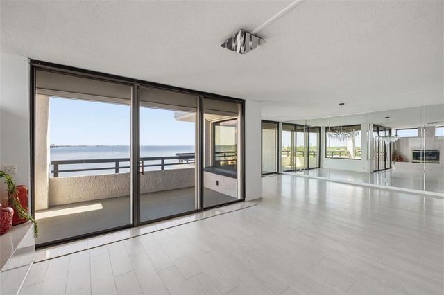 5700 MARINER STREET 801E, Tampa, FL 33609