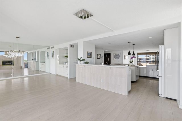 5700 MARINER STREET 801E, Tampa, FL 33609