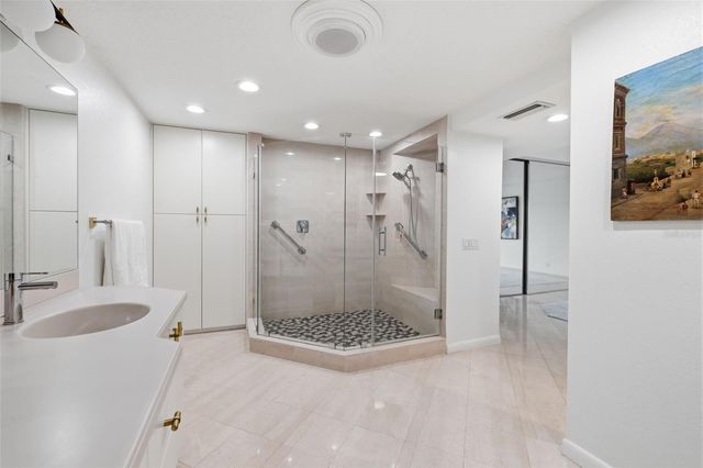 5700 MARINER STREET 801E, Tampa, FL 33609