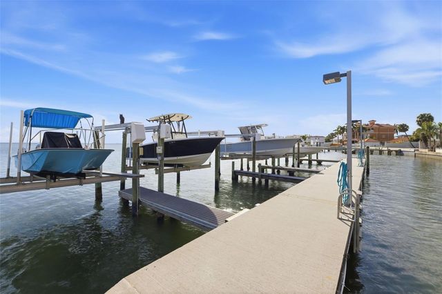 5700 MARINER STREET 801E, Tampa, FL 33609