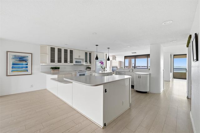 5700 MARINER STREET 801E, Tampa, FL 33609