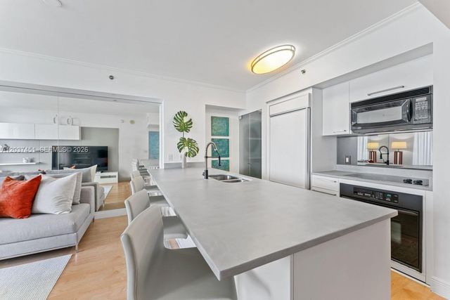 1830 S Ocean Drive 3005, Hallandale Beach, FL 33009