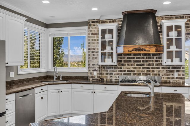 2680 E BRIDGEPORT AVE., Cottonwood Heights, UT 84121