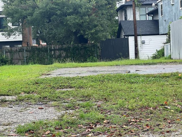 2313 Wichita Street, Houston, TX 77004