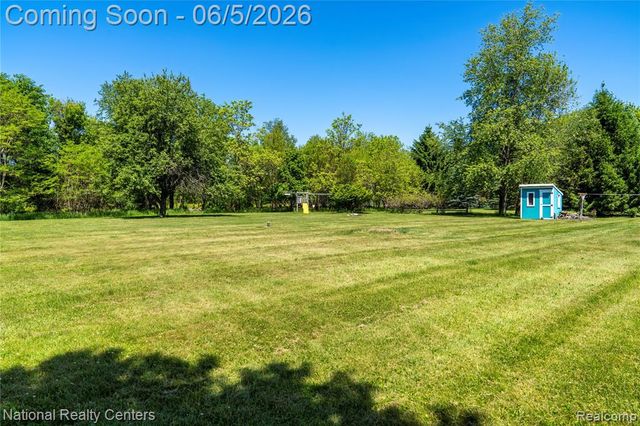 7191 Nicholson Road, Fowlerville, MI 48836