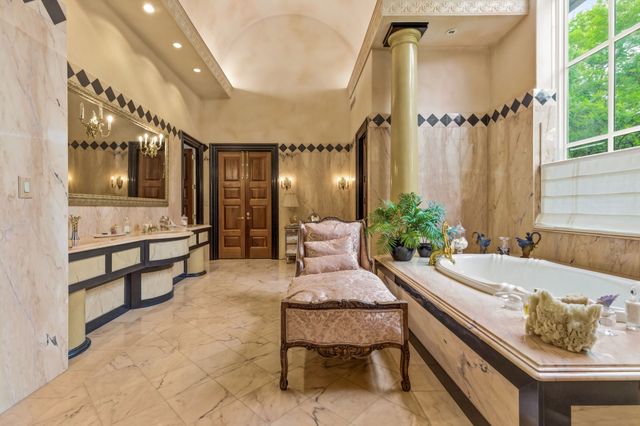 5817 Red Wolf Lane, Plano, TX 75093