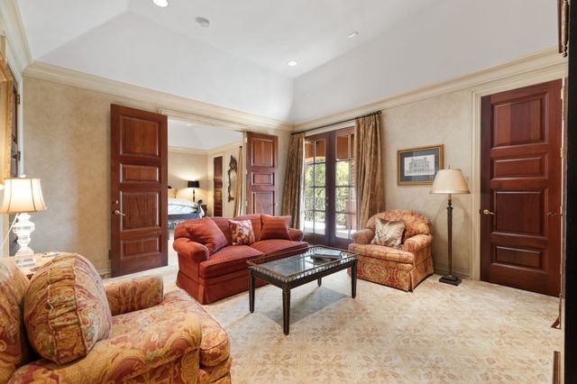 5817 Red Wolf Lane, Plano, TX 75093