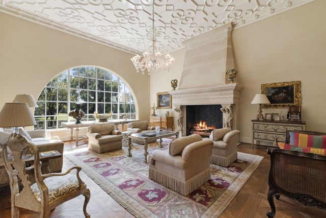 5817 Red Wolf Lane, Plano, TX 75093