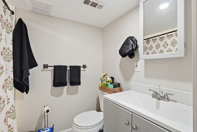 20 Oak Hill Rd, Saugus, MA 01906