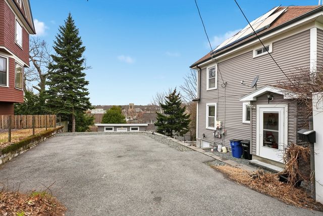 20 Oak Hill Rd, Saugus, MA 01906