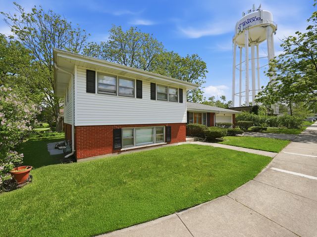 18345 Pierce Avenue, Homewood, IL 60430