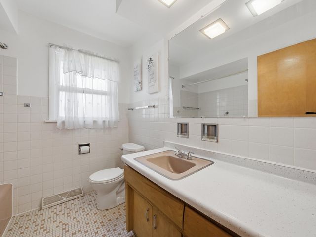 18345 Pierce Avenue, Homewood, IL 60430
