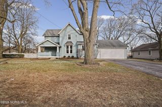 740 Conneaut Avenue, Bowling Green, OH 43402