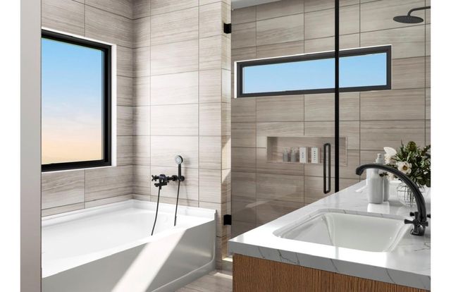 318 Walthall Drive E, Houston, TX 77022