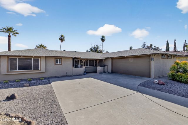 711 S REVOLTA Circle, Mesa, AZ 85208