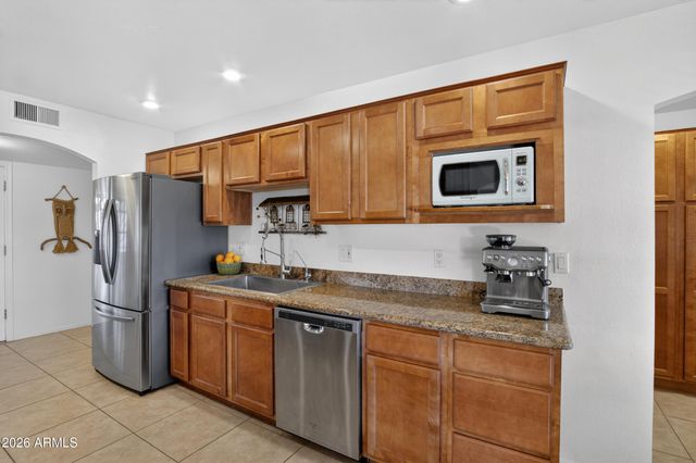 711 S REVOLTA Circle, Mesa, AZ 85208