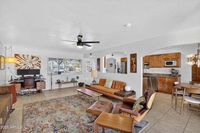 711 S REVOLTA Circle, Mesa, AZ 85208